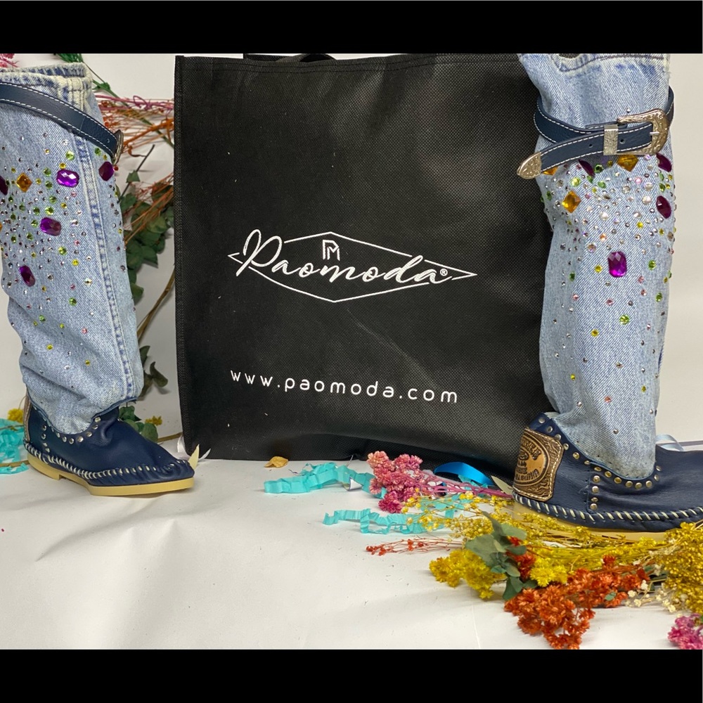 LIMITED EDITION HECTOR RICCIONE